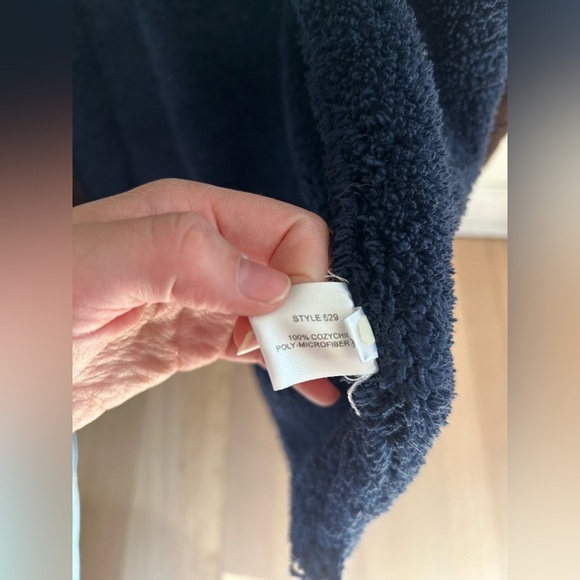 BAREFOOT DREAMS MENs Navy/brown lounge bath robe  missing belt M/L - Picture 8 of 9